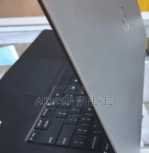 New Laptop Dell Precision 5540 16GB Intel Core i9 SSD 256GB