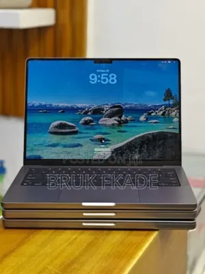 New Laptop Apple MacBook Pro M1 32GB Apple M1 Pro SSD 512GB