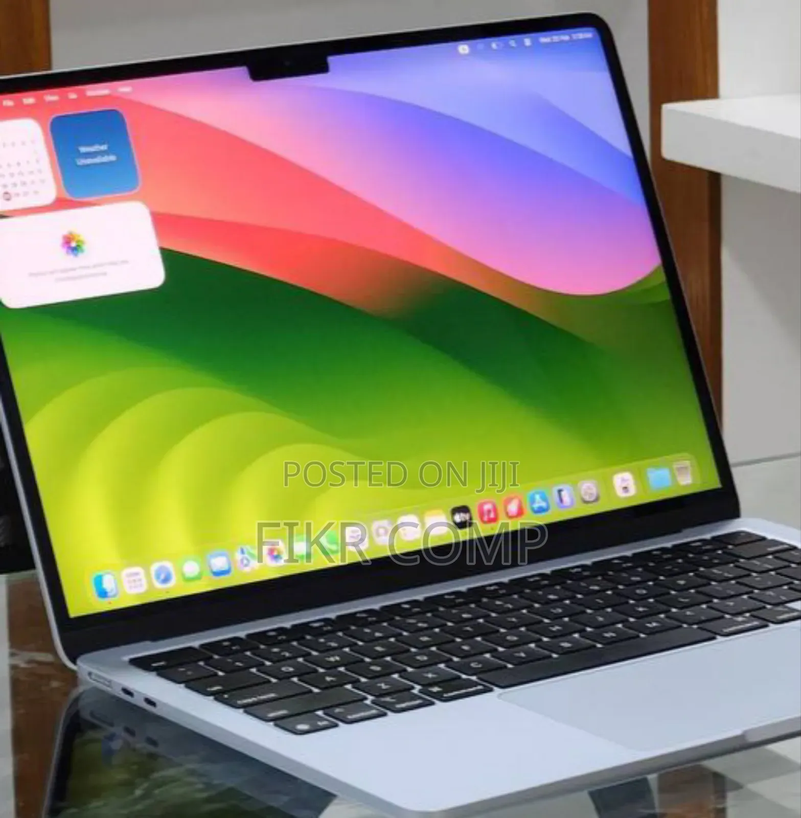 New Apple MacBook Pro 2024 M4 14-inch 16GB Intel Core i7 SSD 256GB