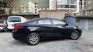 Hyundai Sonata 2012 Black