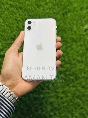 Apple iPhone 11 64 GB White