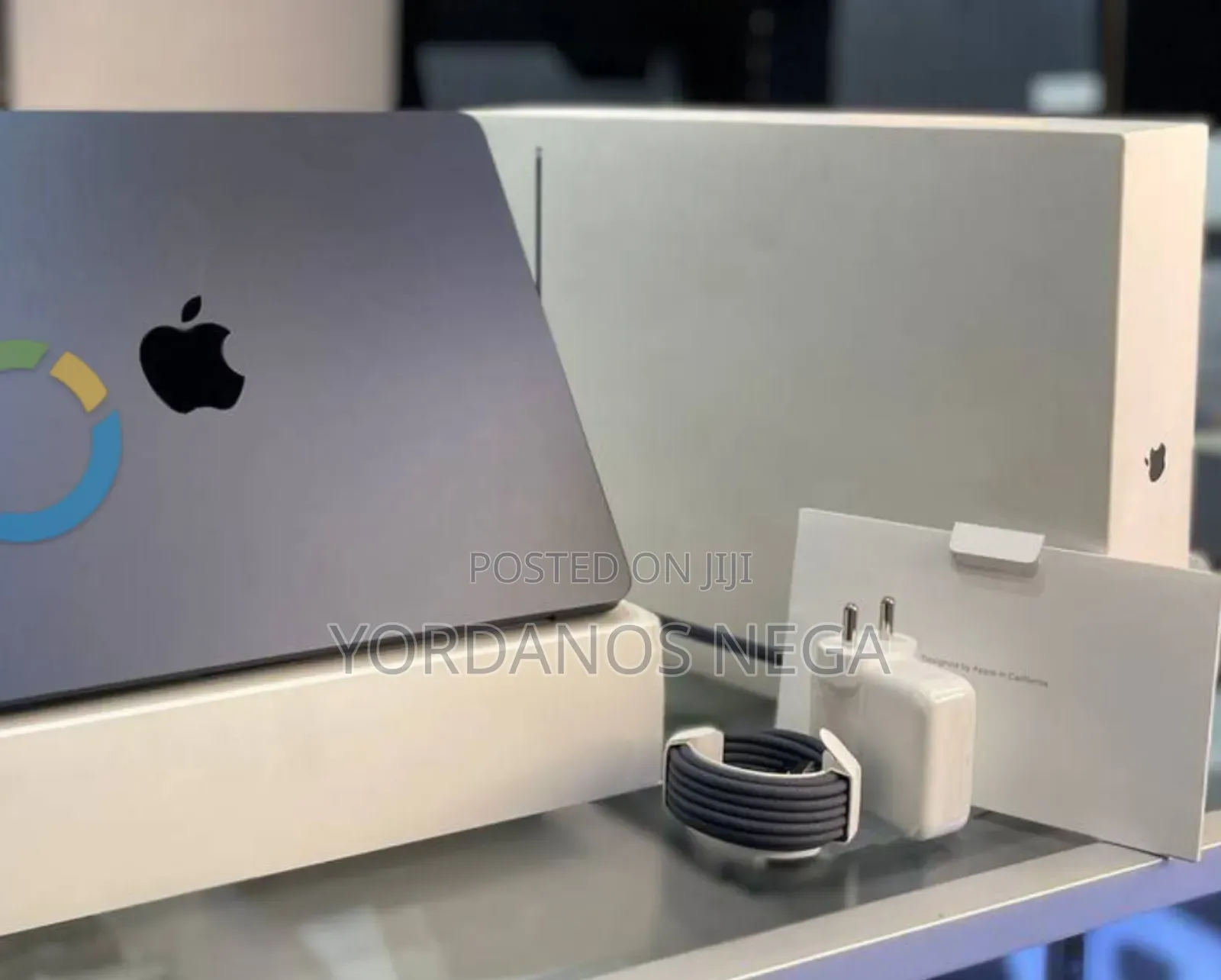 New Laptop Apple MacBook Air 2025 M4 13-inch 16GB Apple M4 SSD 512GB