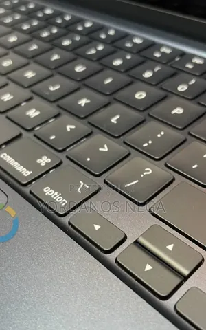 New Laptop Apple MacBook Air 2025 M4 13-inch 16GB Apple M4 SSD 512GB