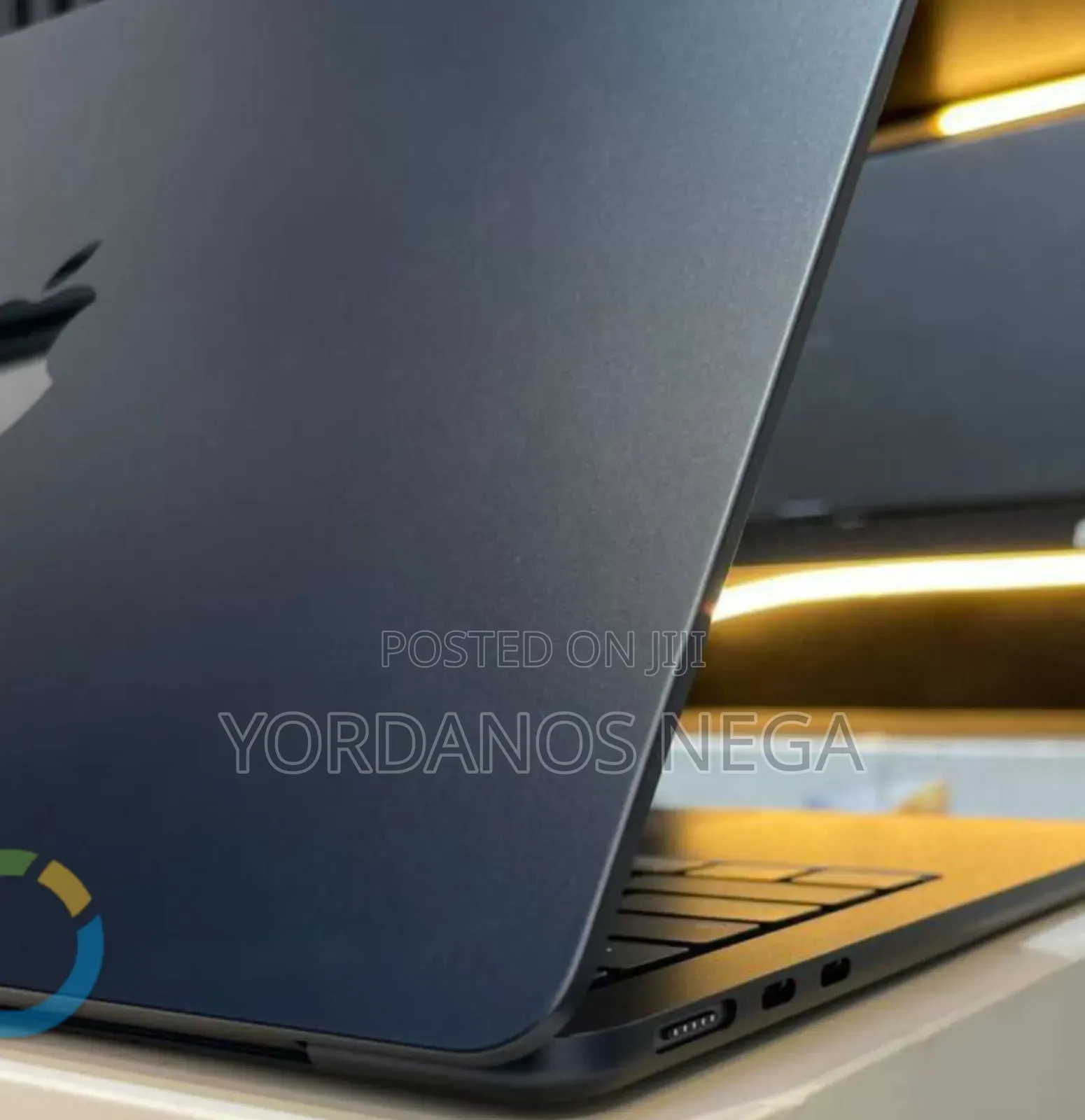 New Laptop Apple MacBook Air 2025 M4 13-inch 16GB Apple M4 SSD 512GB