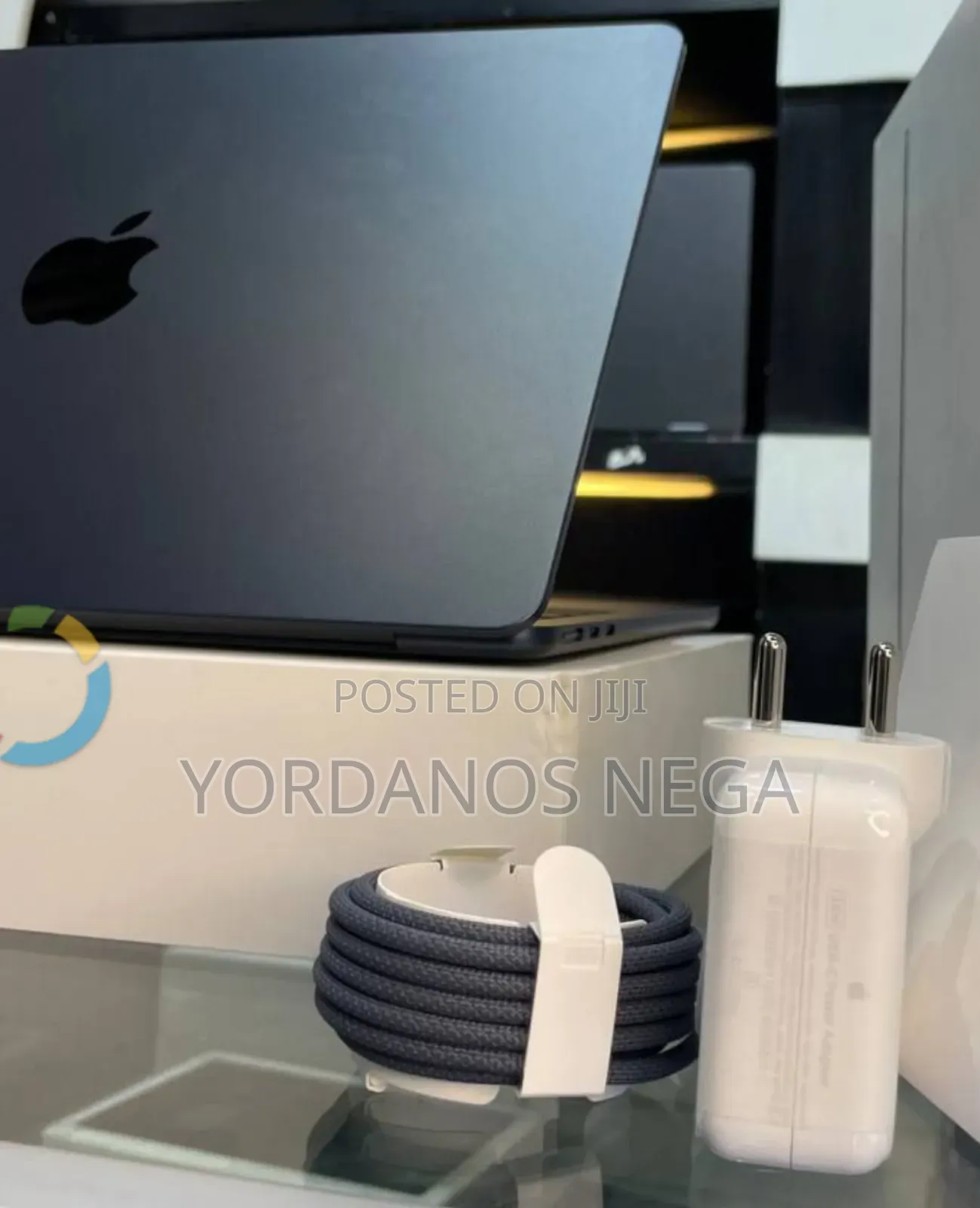 New Laptop Apple MacBook Air 2025 M4 13-inch 16GB Apple M4 SSD 512GB