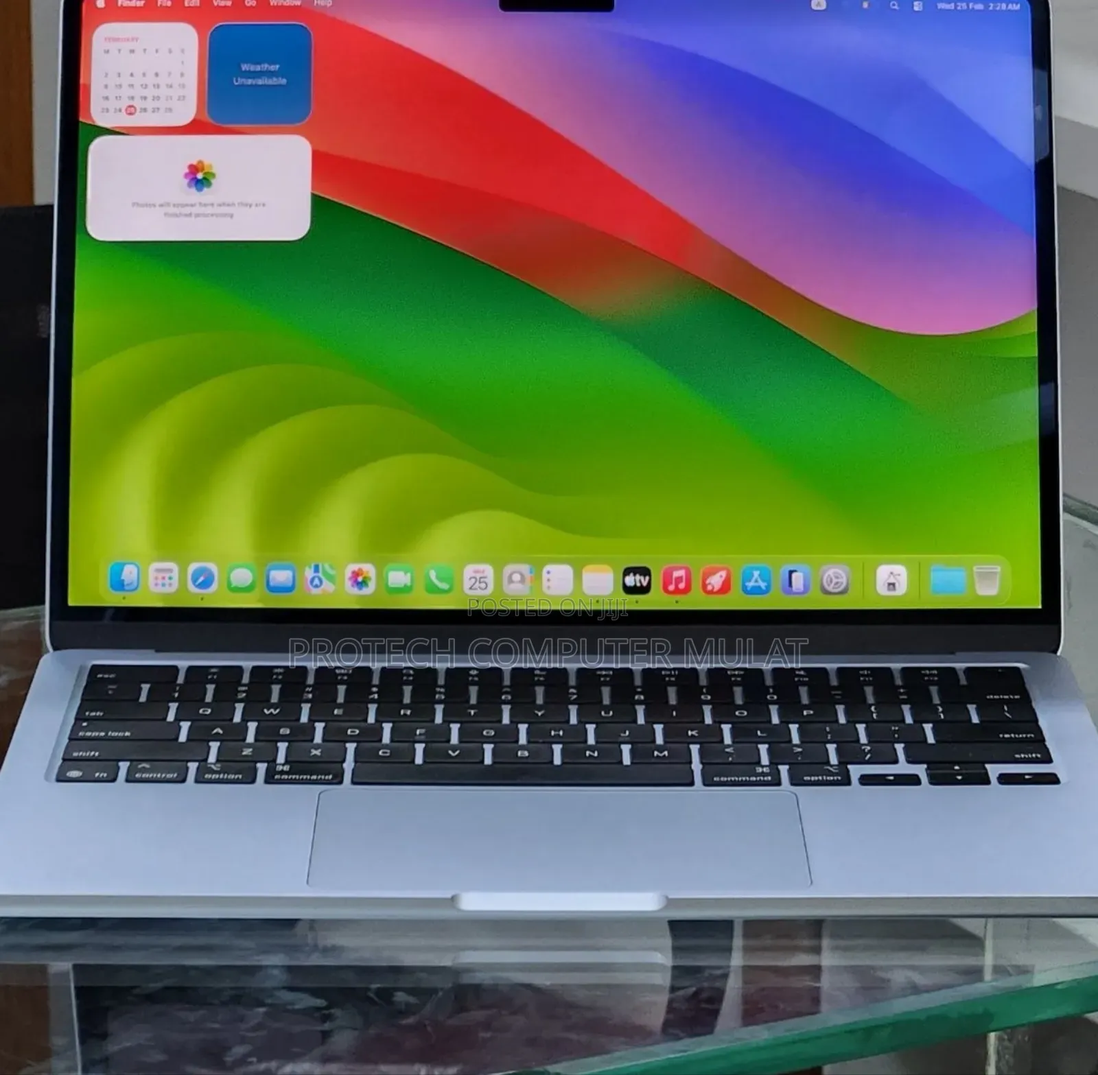 New Laptop Apple MacBook Air 2025 M4 13-inch 16GB Apple M4 SSD 256GB