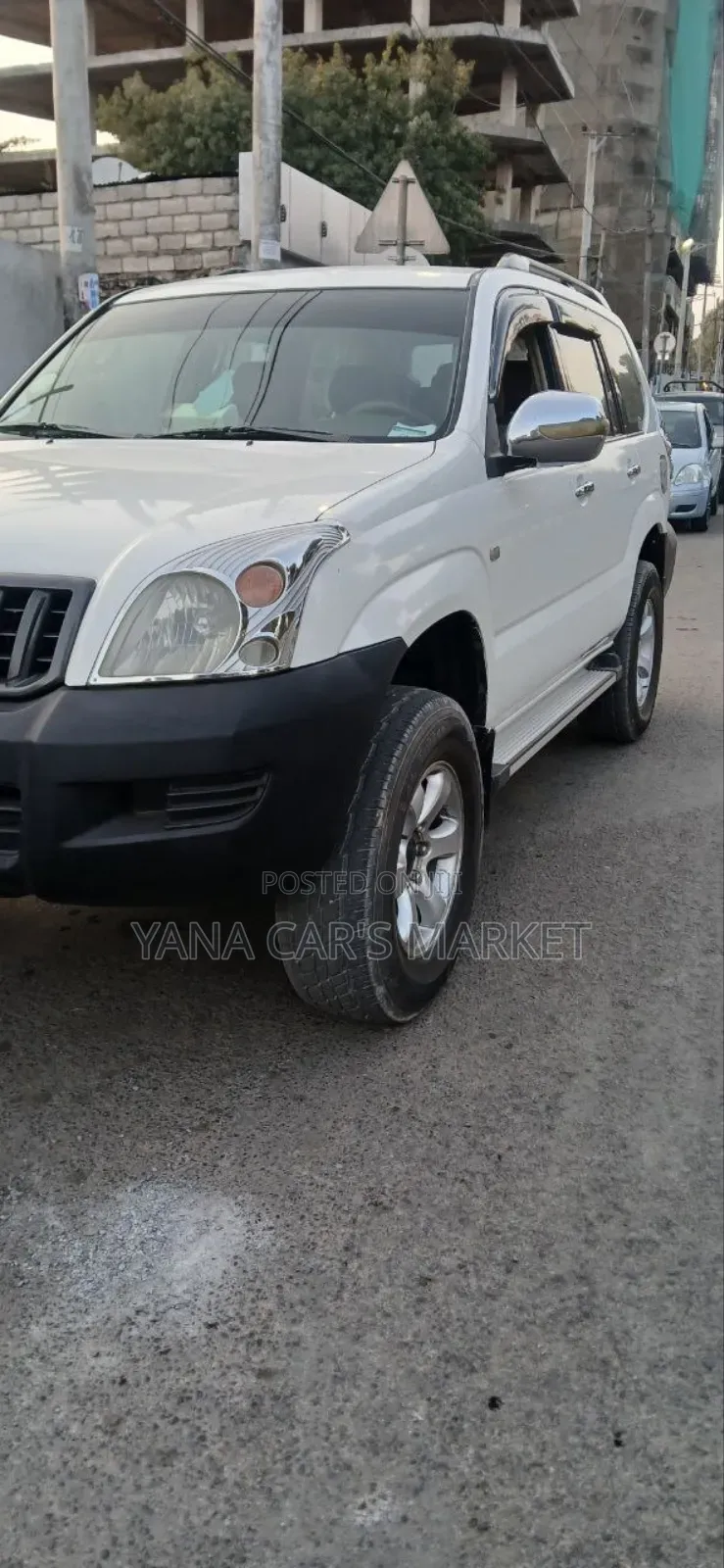Toyota Land Cruiser Prado 2003 White