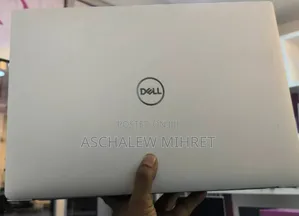 New Laptop Dell Precision 5520 16GB Intel Core i7 SSD 512GB