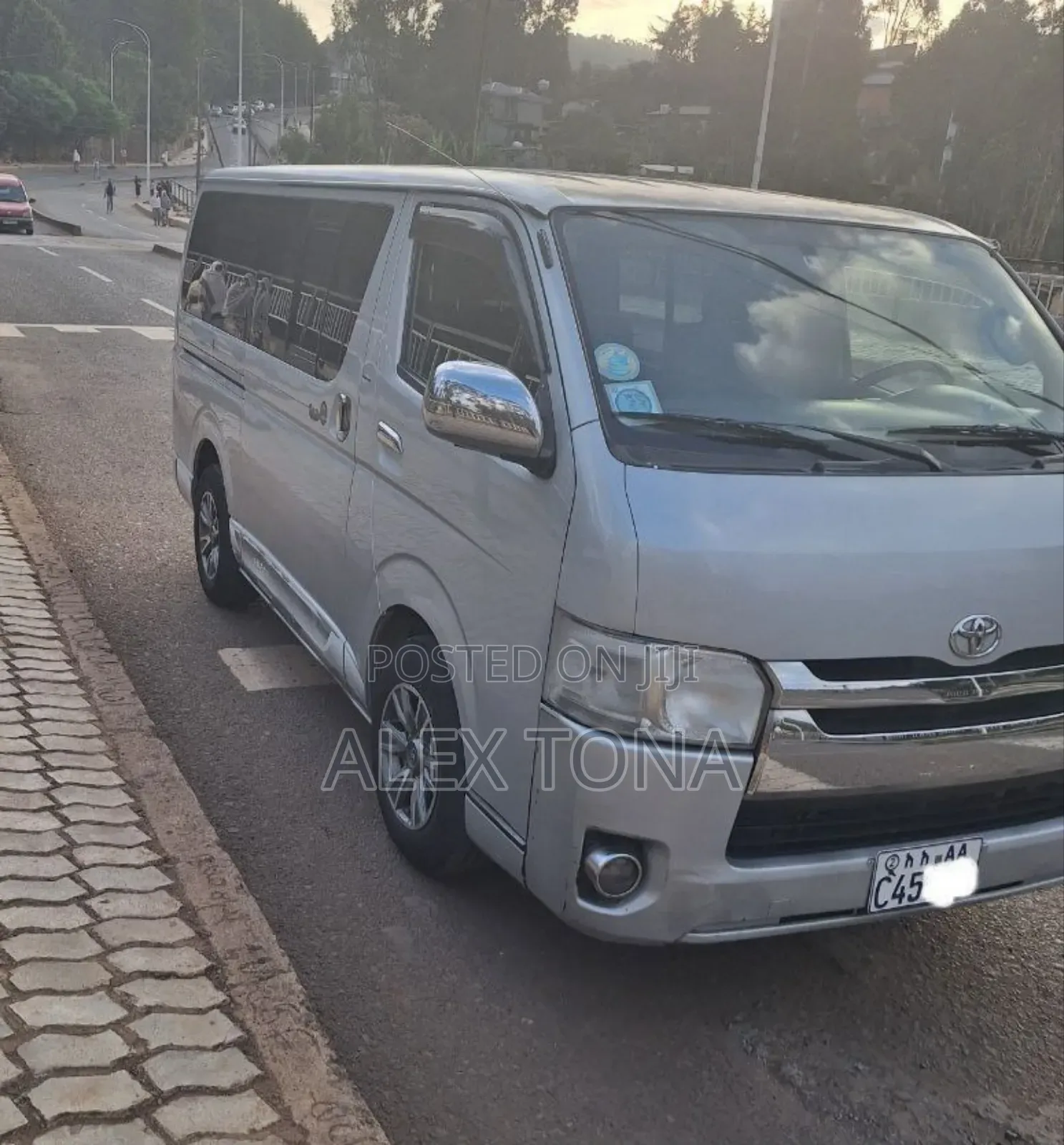 Toyota HiAce 2007 Silver