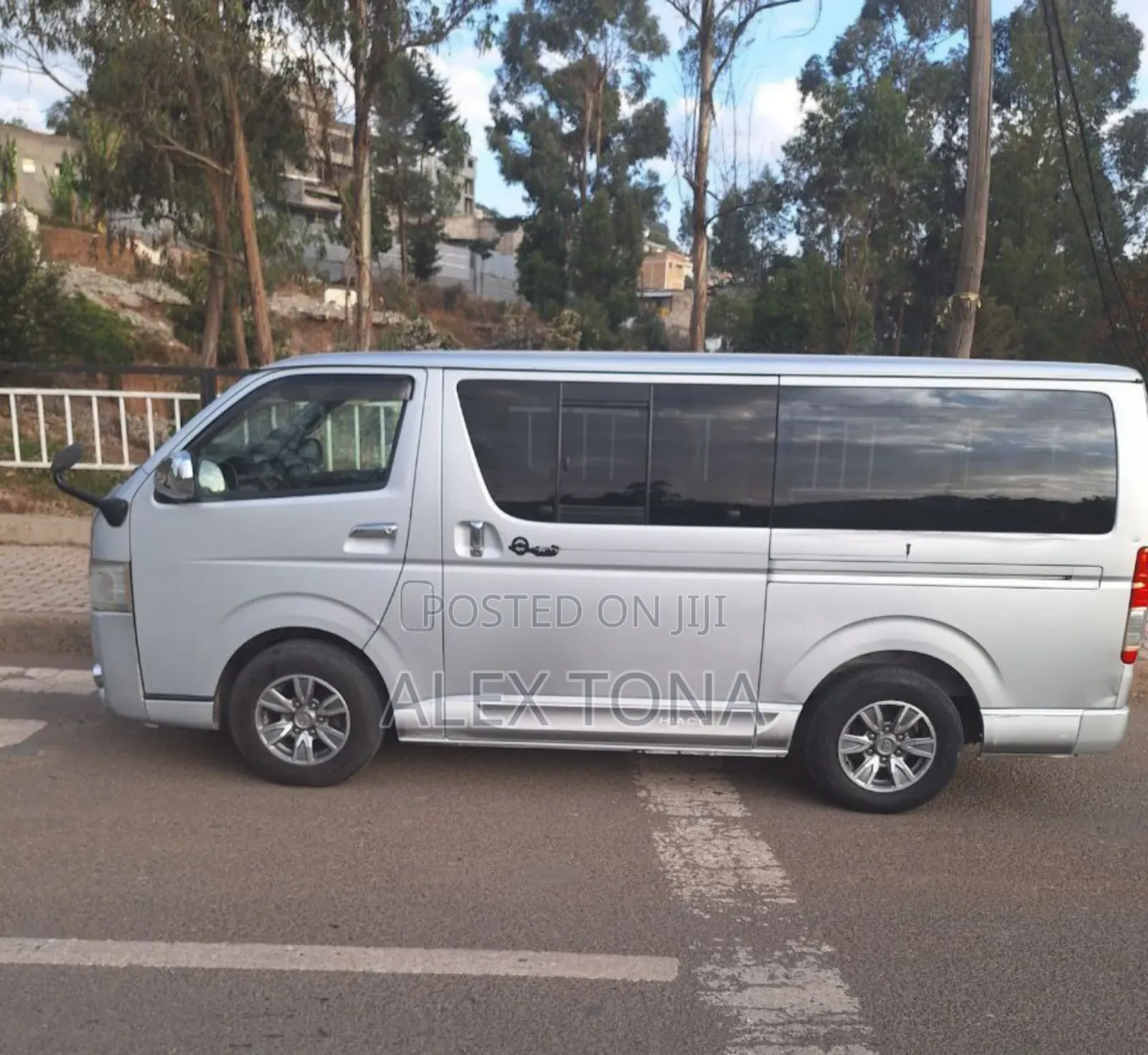 Toyota HiAce 2007 Silver