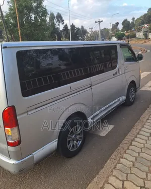 Toyota HiAce 2007 Silver
