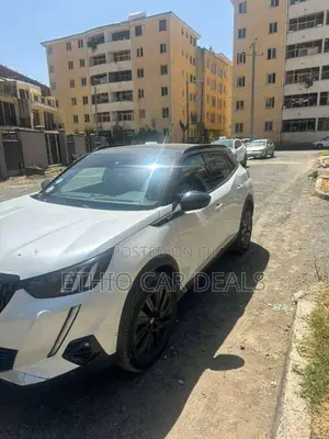 Peugeot 2008 2022 White