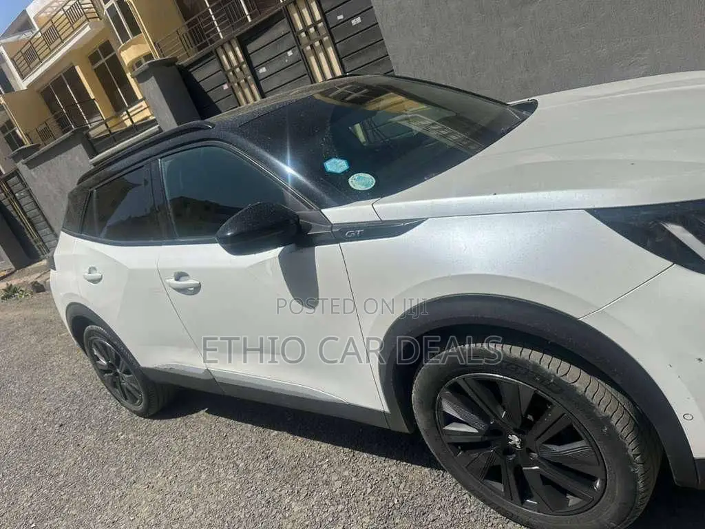 Peugeot 2008 2022 White