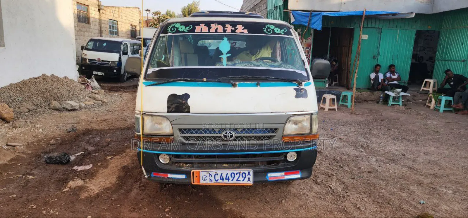 Toyota HiAce 1998 White