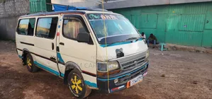 Toyota HiAce 1998 White
