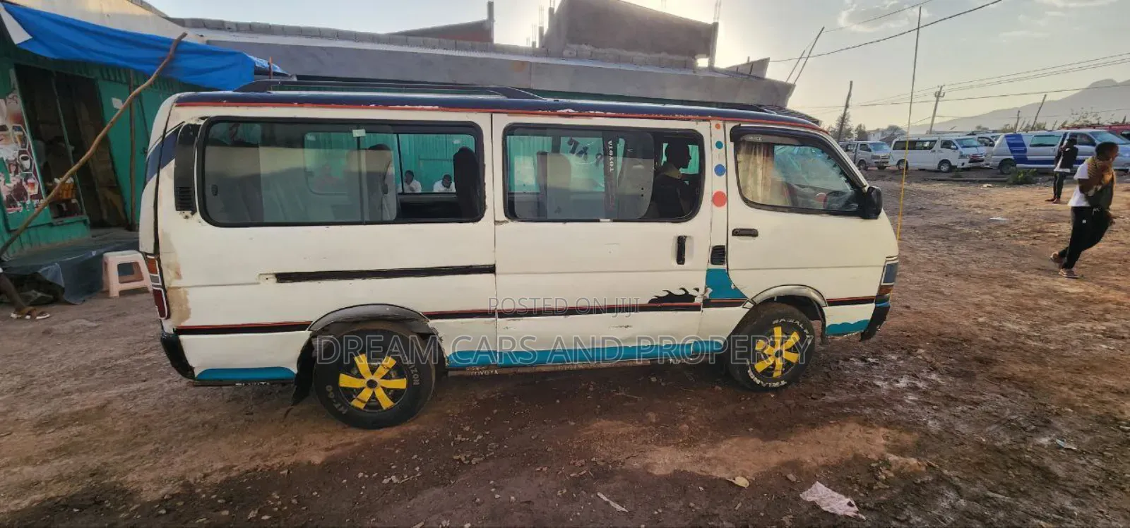 Toyota HiAce 1998 White