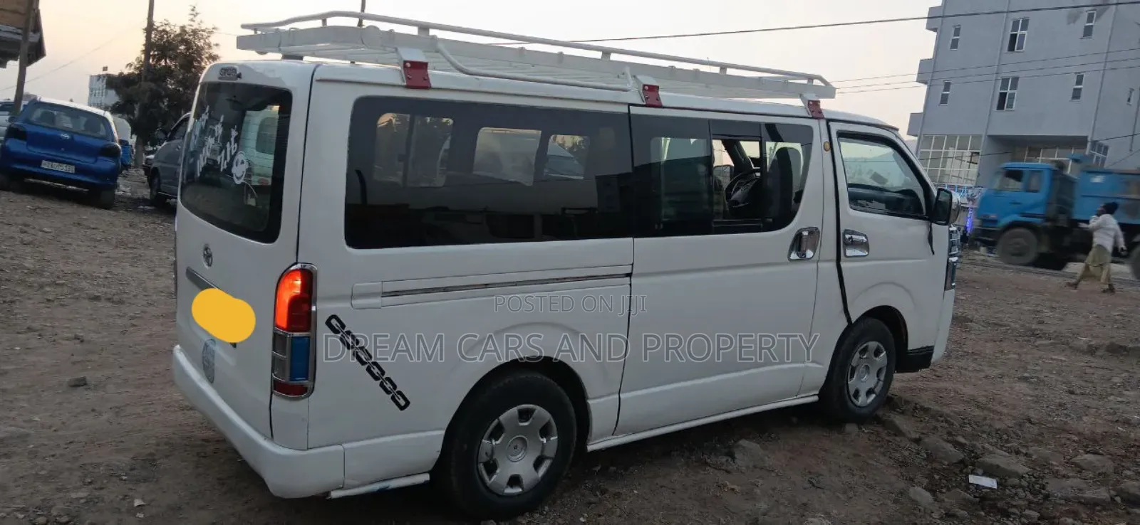Toyota HiAce 2008 White