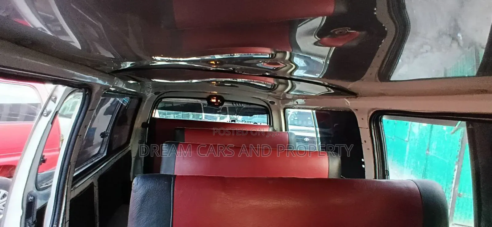 Toyota HiAce 2006 White