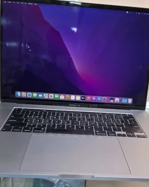 New Laptop Apple MacBook Pro M1 16GB Intel Core i9 SSD 512GB
