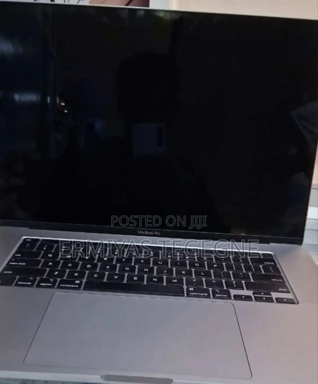 New Laptop Apple MacBook Pro M1 16GB Intel Core i9 SSD 512GB