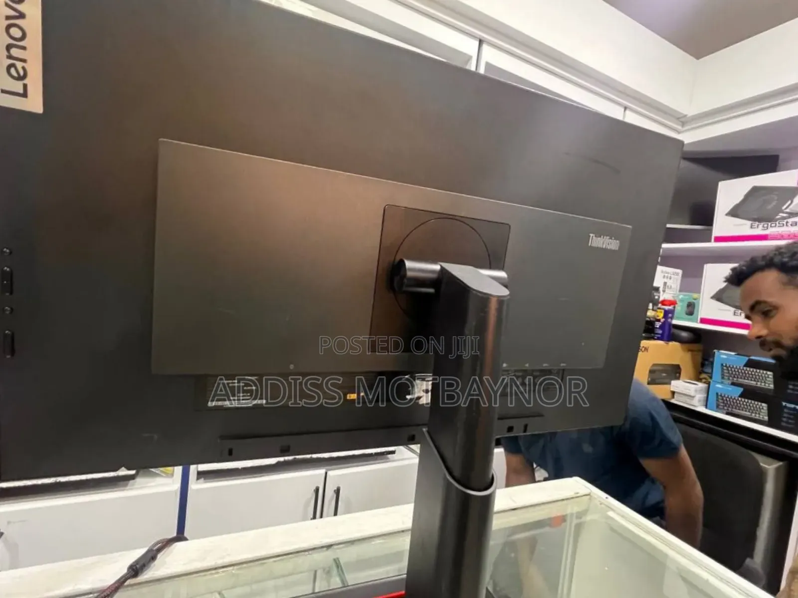 Lenovo Thinkpa Monotors