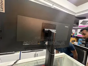 Lenovo Thinkpa Monotors