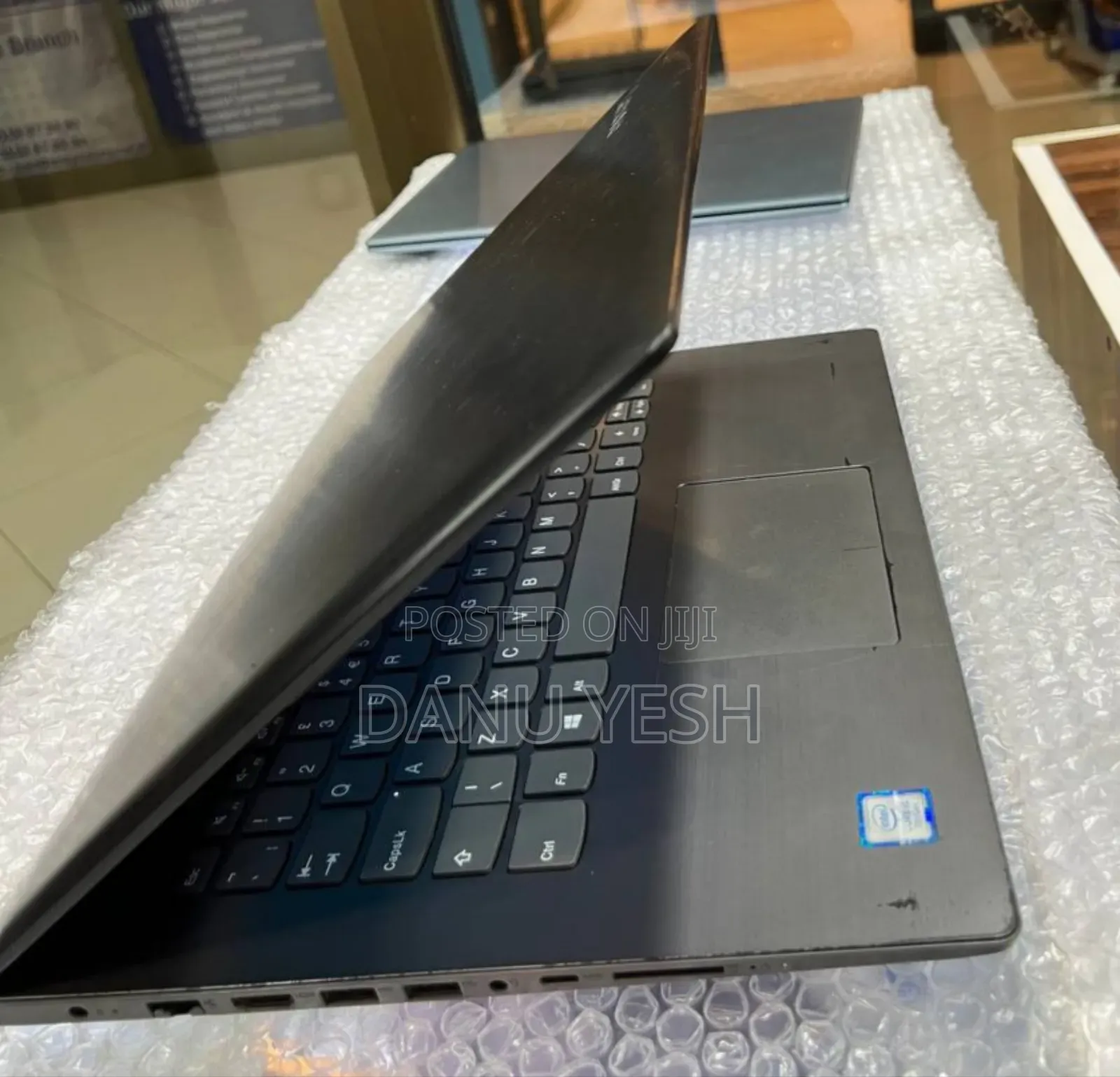 New Laptop Lenovo IdeaPad 320 4GB Intel Core i5 HDD 1T