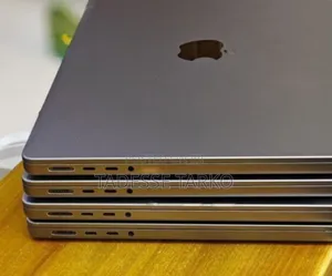 New Laptop Apple MacBook Pro M1 32GB Apple M1 Pro SSD 512GB