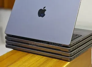 New Laptop Apple MacBook Pro M1 32GB Apple M1 Pro SSD 512GB