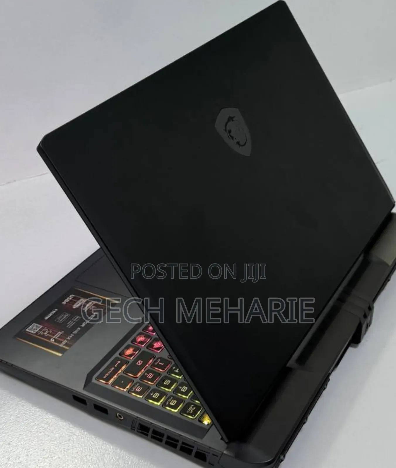 New Laptop MSI Vector 16 HX AI A2XWIG 16GB AMD Ryzen 9 SSD 1T