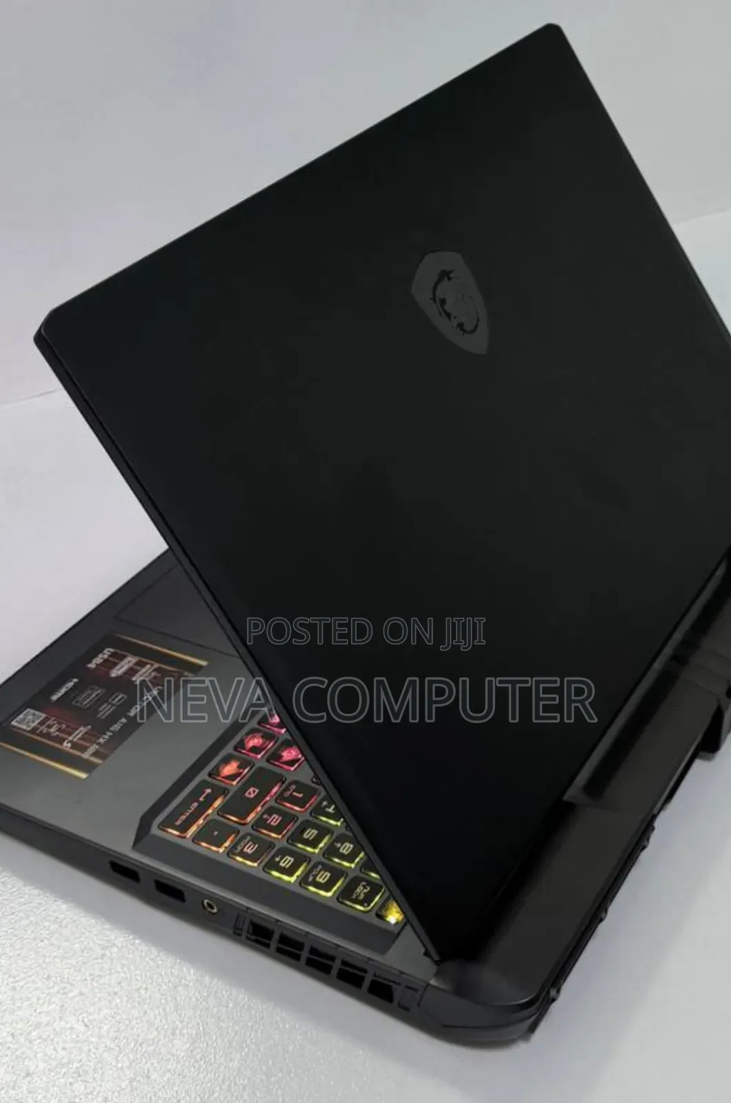 New Laptop MSI Vector 16 HX AI A2XWIG 16GB AMD Ryzen 9 SSD 1T