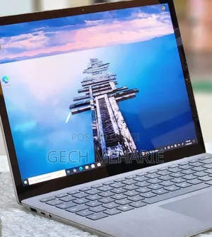 New Laptop Microsoft Surface 8GB Intel Core i5 SSD 512GB