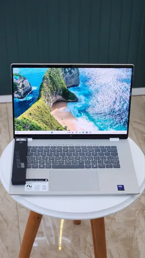 New Laptop HP OmniBook 7 16" 32GB Intel Core Ultra 7 SSD 1T