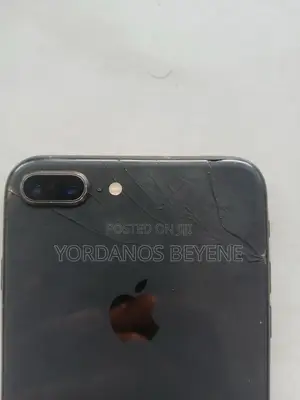 Apple iPhone 8 Plus 64 GB Black