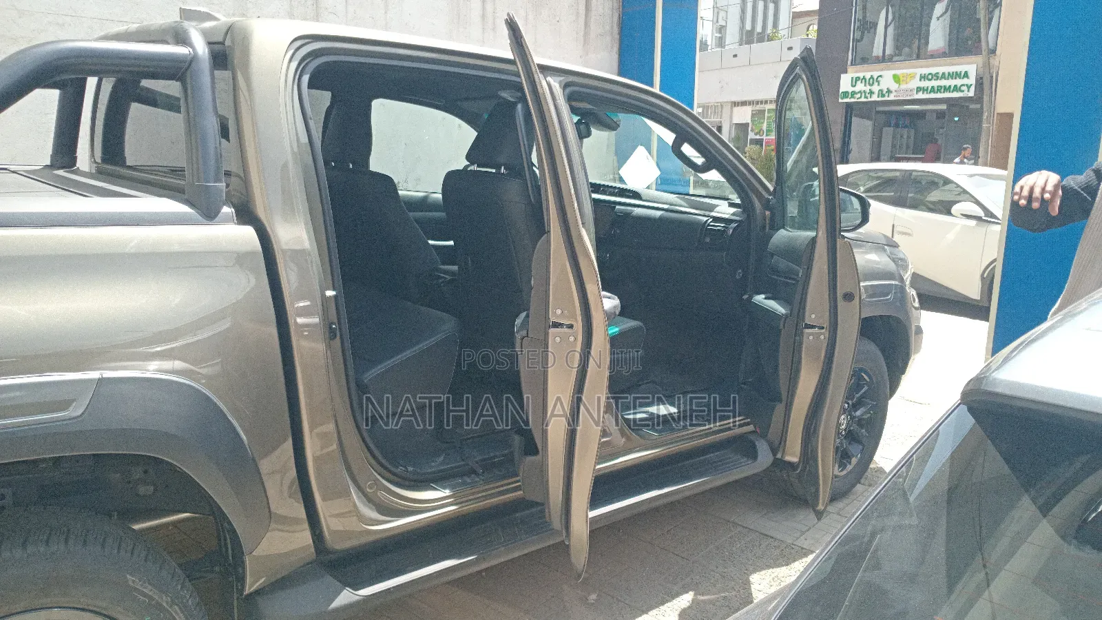 New Toyota Hilux 2025 Gray