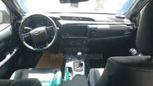 New Toyota Hilux 2025 Gray