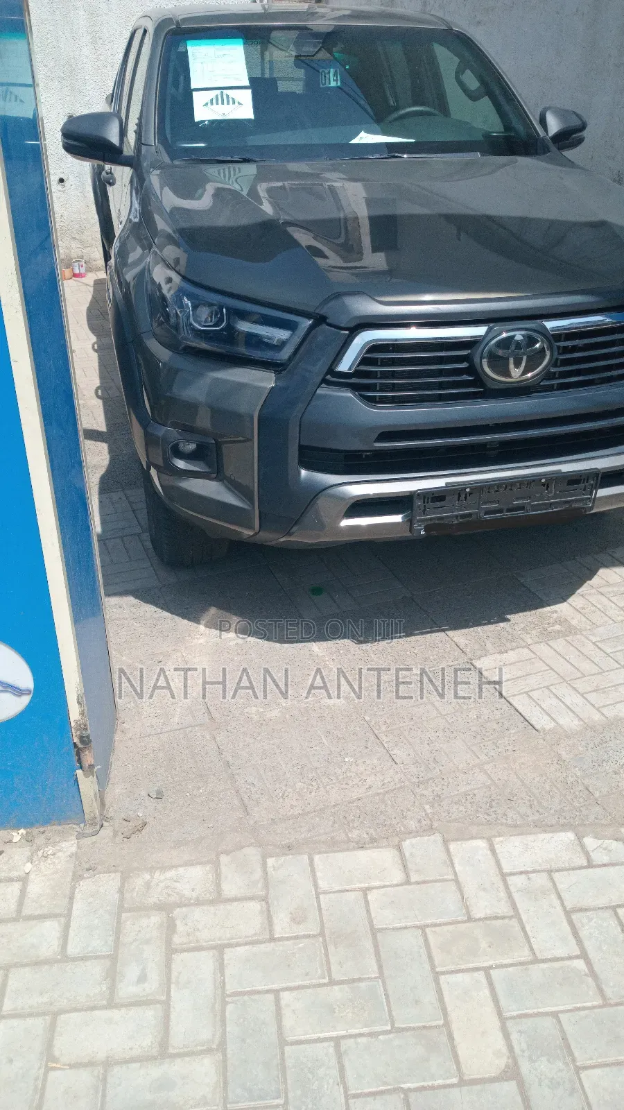 New Toyota Hilux 2025 Gray