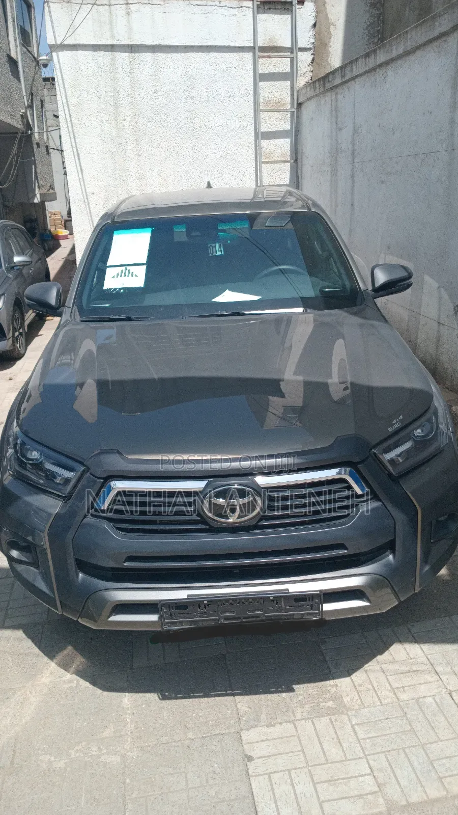 New Toyota Hilux 2025 Gray