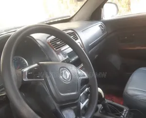 Dongfeng Glory 2018 Yellow