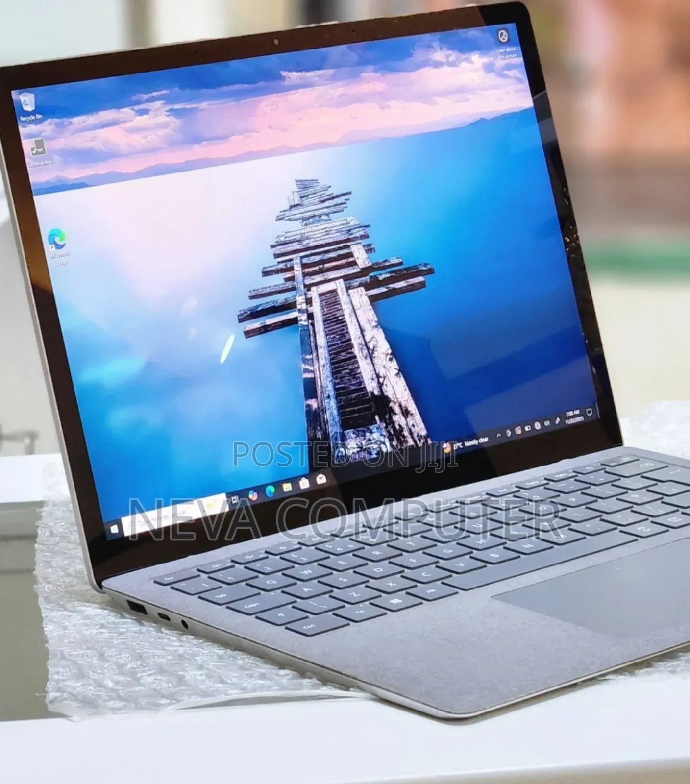 New Laptop Microsoft Surface 8GB Intel Core i5 SSD 512GB