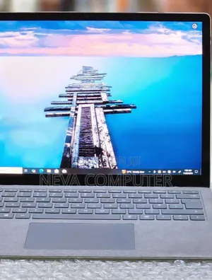 New Laptop Microsoft Surface 8GB Intel Core i5 SSD 512GB