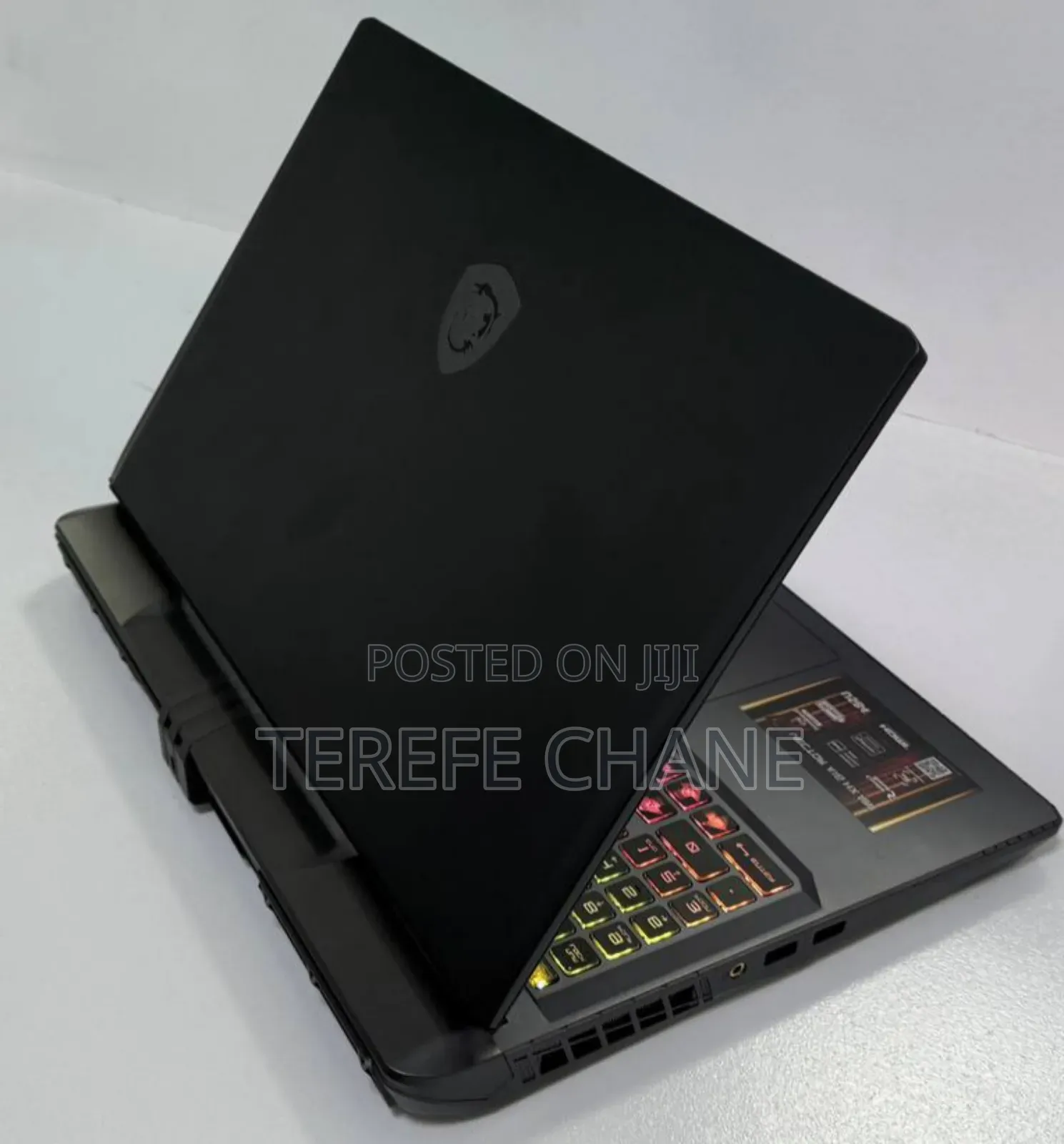 New Laptop MSI Vector 16 HX AI A2XWIG 16GB AMD Ryzen 9 SSD 1T