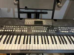 Yamaha Sx600 Keyboard (5 Months Used )