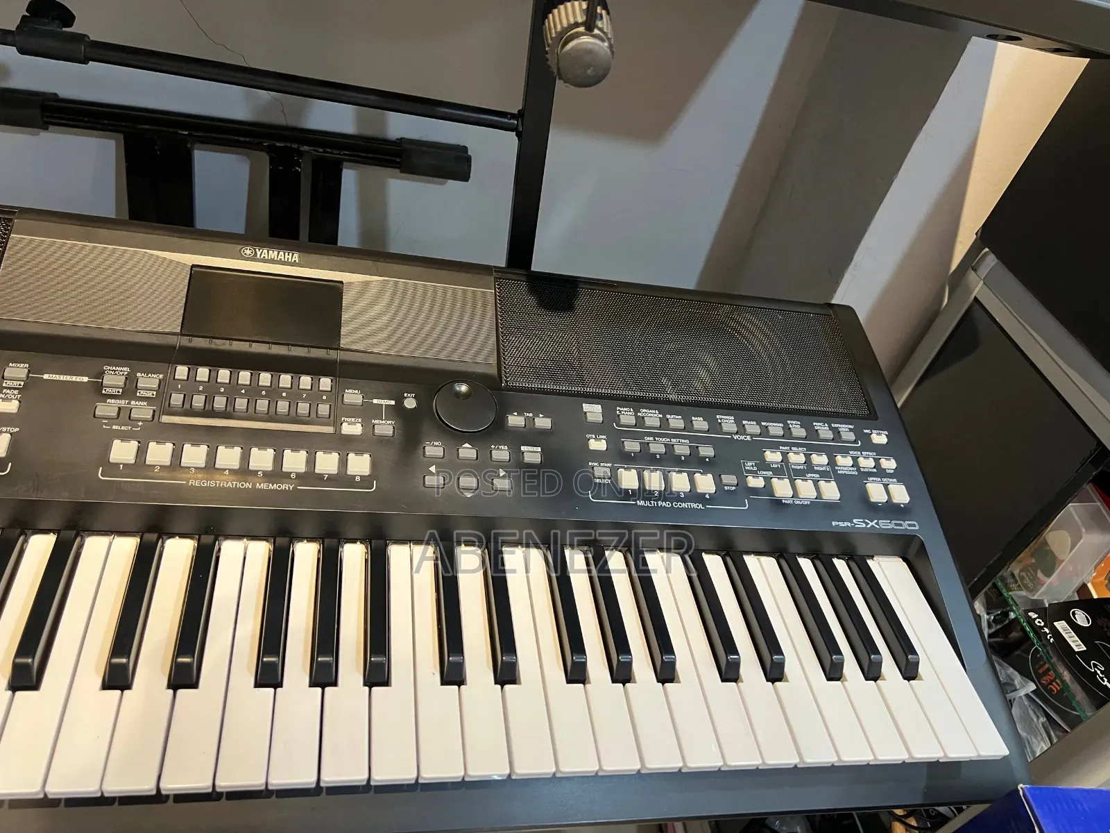 Yamaha Sx600 Keyboard (5 Months Used )