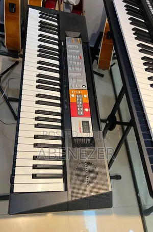 Yamaha PSR F50 Keyboard