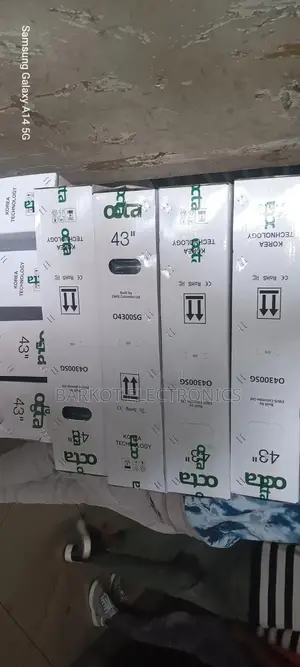 Octa Smart Tv 43 Inch Andraid Doubel Gelass New 2025 Model
