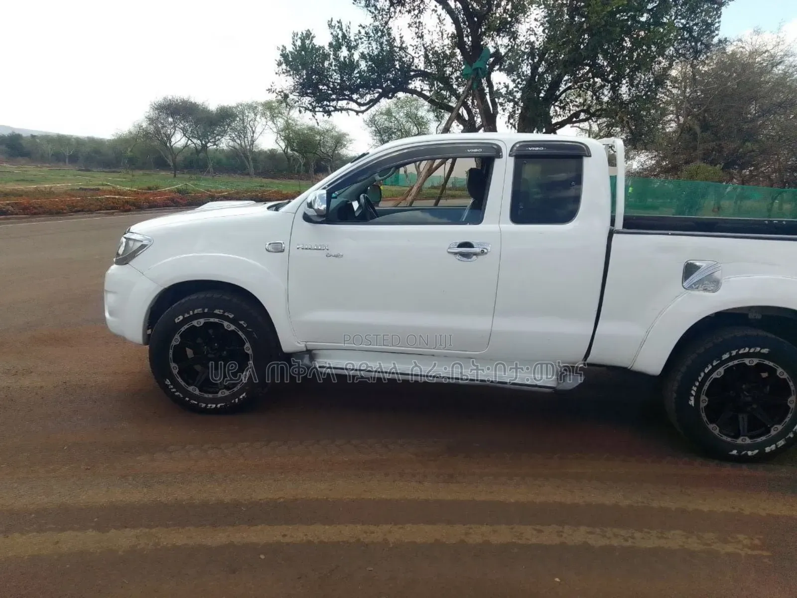 Toyota Hilux 2011 White