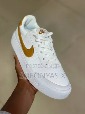 Nike Court Shot Men's Low-Top Sneaker