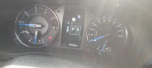 Toyota Hilux 2022 Gold