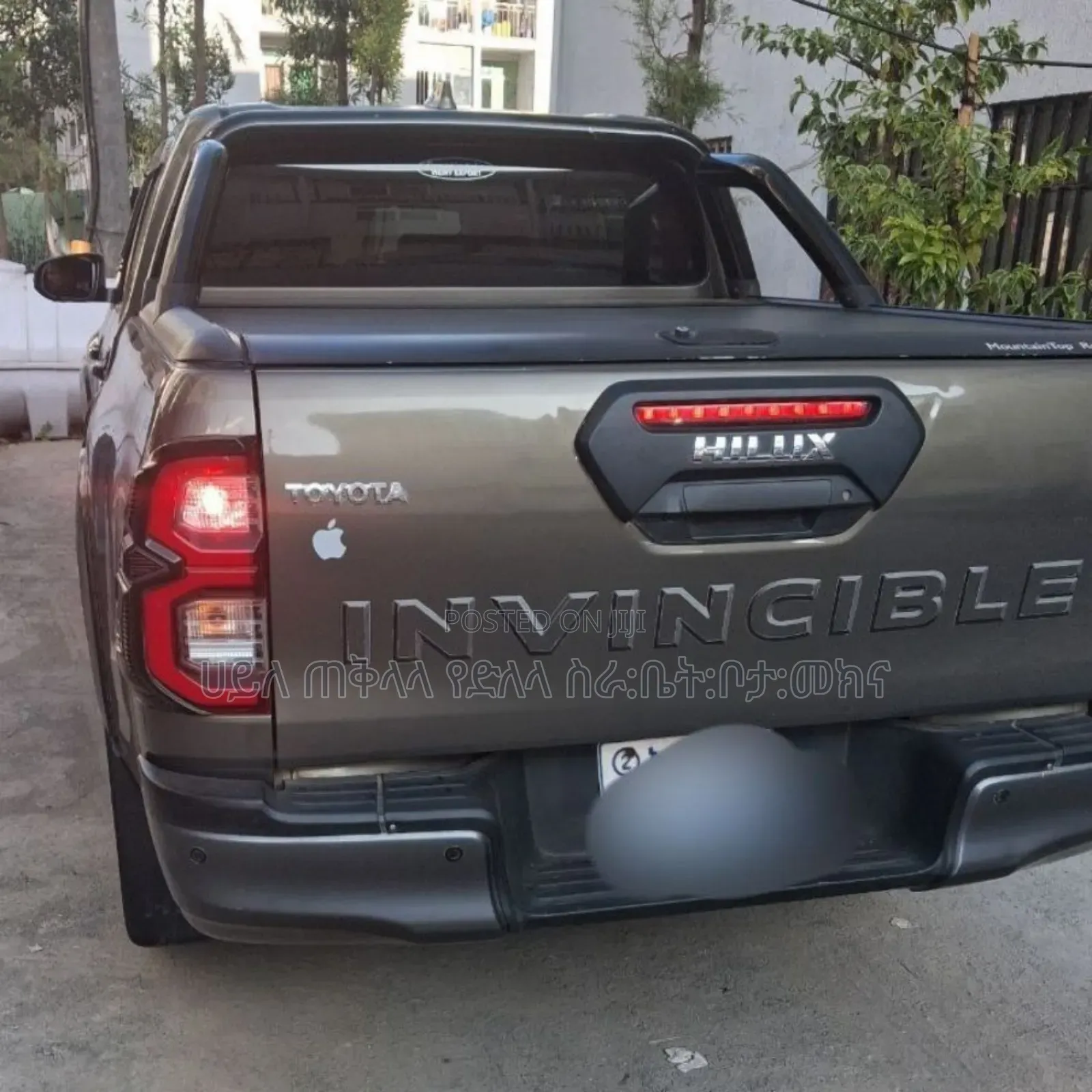 Toyota Hilux 2022 Gold